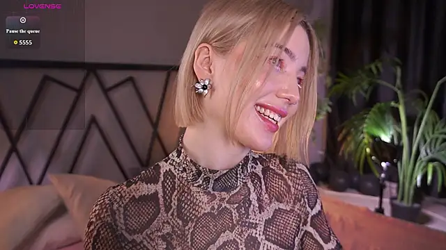 LindaThacker online show from March 2, 5:08 am