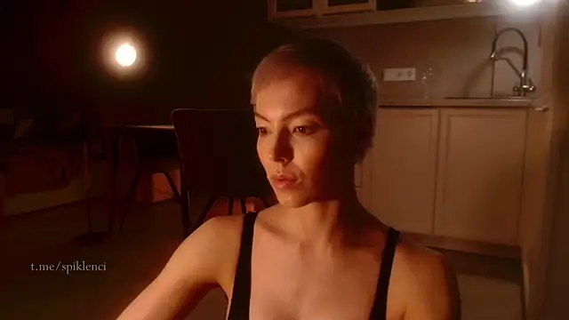 Snapshot of spiklencii chatting on October 17, 3:36 pm spiklencii online show from October 17, 3:36 pm