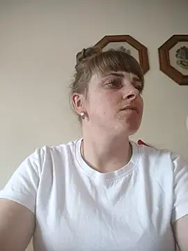 CoddessCrystal online show from April 5, 12:24 pm