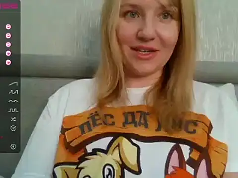 Snapshot of urbadkitty chatting on December 12, 6:57 am urbadkitty online show from December 12, 6:57 am