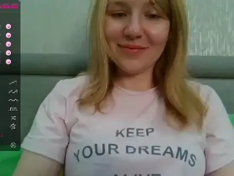 Snapshot of urbadkitty chatting on December 29, 7:28 am urbadkitty online show from December 29, 7:28 am