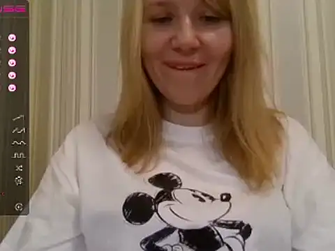 Snapshot of urbadkitty chatting on January 4, 12:59 pm urbadkitty online show from January 4, 12:59 pm