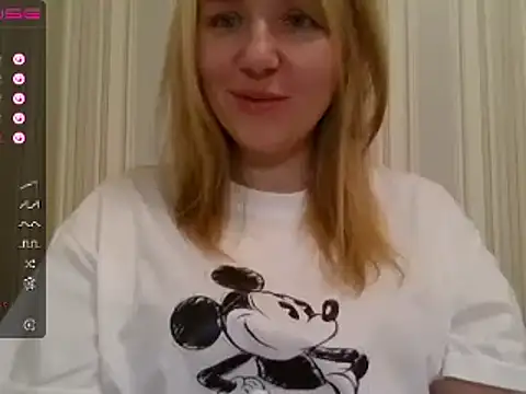 Snapshot of urbadkitty chatting on January 12, 11:17 am urbadkitty online show from January 12, 11:17 am