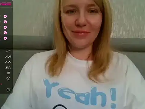 Snapshot of urbadkitty chatting on January 15, 7:05 am urbadkitty online show from January 15, 7:05 am