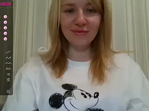 Snapshot of urbadkitty chatting on January 19, 10:50 am urbadkitty online show from January 19, 10:50 am