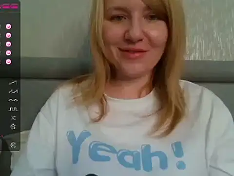 Snapshot of urbadkitty chatting on January 21, 7:26 am urbadkitty online show from January 21, 7:26 am