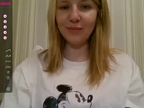 Snapshot of urbadkitty chatting on January 23, 1:02 pm urbadkitty online show from January 23, 1:02 pm