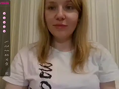 Snapshot of urbadkitty chatting on January 25, 11:44 am urbadkitty online show from January 25, 11:44 am