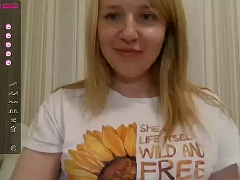 Snapshot of urbadkitty chatting on February 16, 5:15 pm urbadkitty online show from February 16, 5:15 pm