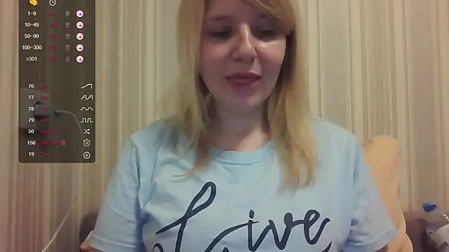 Snapshot of urbadkitty chatting on October 10, 1:54 pm urbadkitty online show from October 10, 1:54 pm