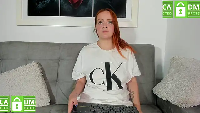 Snapshot of Sarah_paul chatting on February 23, 3:29 pm Sarah paul online show from February 23, 3:29 pm