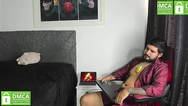 Sarah paul online show from April 20, 8:10 pm