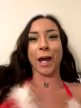 Snapshot of cara_mella chatting on December 3, 10:18 pm cara mella online show from December 3, 10:18 pm