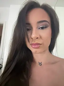 Snapshot of cara_mella chatting on July 7, 7:40 pm cara mella online show from July 7, 7:40 pm
