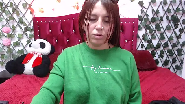 Snapshot of Melani_cute02 chatting on March 9, 9:57 am Melani cute02 online show from March 9, 9:57 am