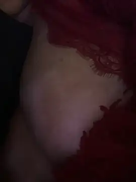 Snapshot of RoxiRedXXX chatting on July 30, 10:31 pm RoxiRedXXX online show from July 30, 10:31 pm