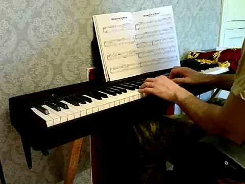 Snapshot of MrStraightDik chatting on December 13, 1:01 pm MrStraightDik online show from December 13, 1:01 pm