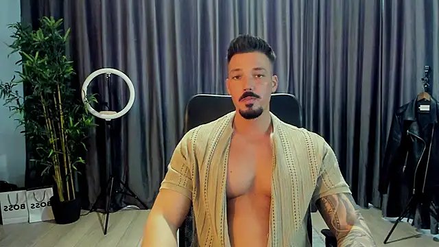 HaydenSpearss online show from April 15, 12:34 pm