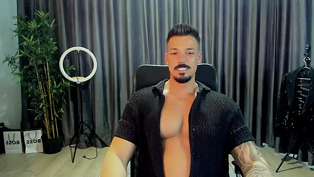 HaydenSpearss online show from April 22, 12:28 pm