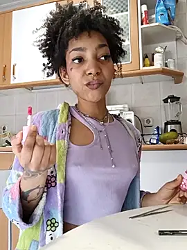 Snapshot of Laanegraofficial_ chatting on March 19, 2:35 pm Laanegraofficial online show from March 19, 2:35 pm