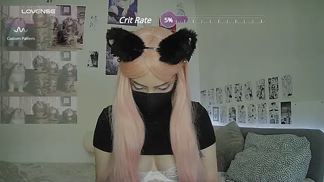 Snapshot of michiko_ chatting on December 6, 12:38 pm michiko online show from December 6, 12:38 pm