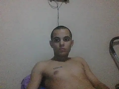 Snapshot of JoanBS21 chatting on October 5, 3:38 am JoanBS21 online show from October 5, 3:38 am