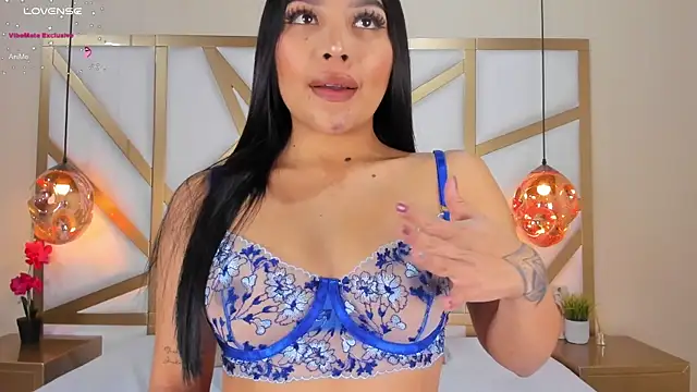 CarolineMaldonado online show from February 28, 12:31 pm