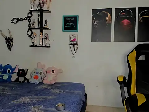 Snapshot of louchart_kenny chatting on November 20, 4:34 am louchart kenny online show from November 20, 4:34 am