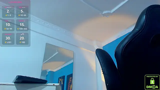 Snapshot of Valerio_20 chatting on January 28, 11:17 pm Valerio 20 online show from January 28, 11:17 pm