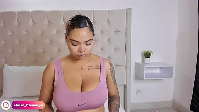 Eloisa cleavage  online show from March 5, 11:06 am