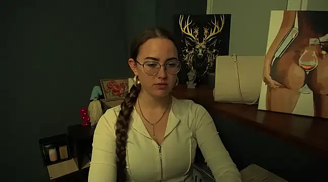 luxie milady online show from January 3, 1:36 pm