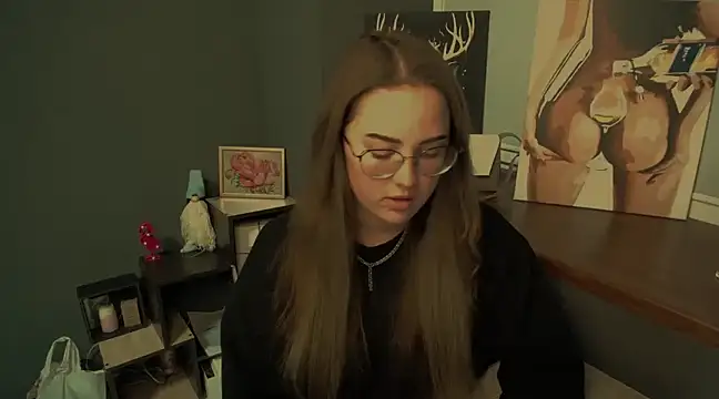 luxie milady online show from January 24, 1:36 pm