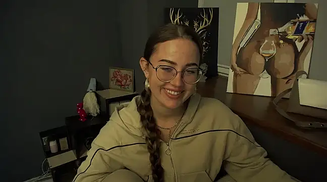 luxie milady online show from February 4, 4:18 pm