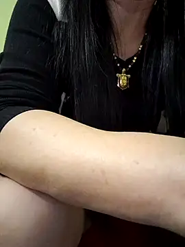 Snapshot of Hangem111 chatting on November 30, 3:38 pm Hangem111 online show from November 30, 3:38 pm