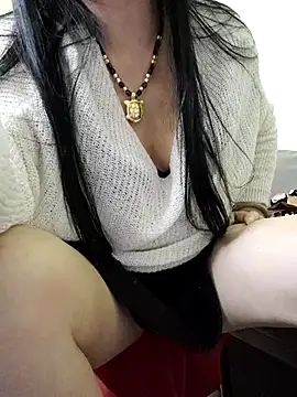 Snapshot of Hangem111 chatting on December 2, 4:24 pm Hangem111 online show from December 2, 4:24 pm