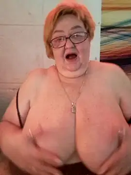 Awn290668 online show from January 15, 12:15 pm