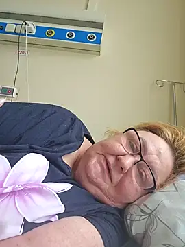 Awn290668 online show from February 3, 10:03 am