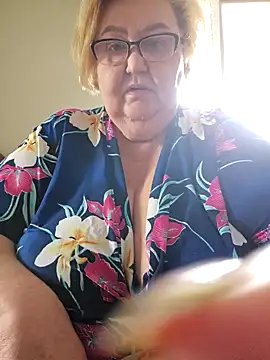 Awn290668 online show from February 14, 10:49 am