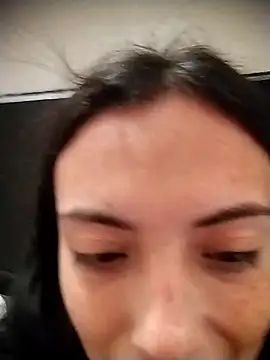 Snapshot of Mayer_09 chatting on January 1, 4:29 am Mayer 09 online show from January 1, 4:29 am