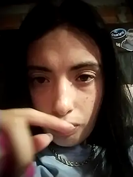 Snapshot of Mayer_09 chatting on February 13, 1:08 am Mayer 09 online show from February 13, 1:08 am