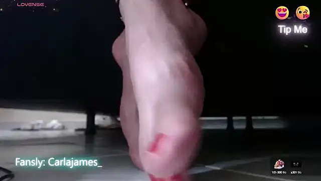 carlajames  online show from January 27, 9:13 am