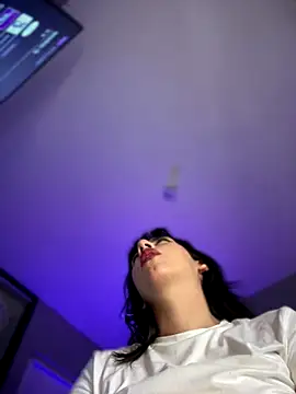 veronicaapink online show from December 7, 2:20 am