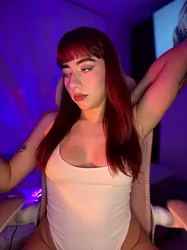 veronicaapink online show from January 18, 1:31 am