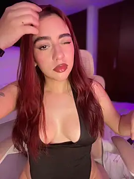 veronicaapink online show from February 12, 8:26 pm