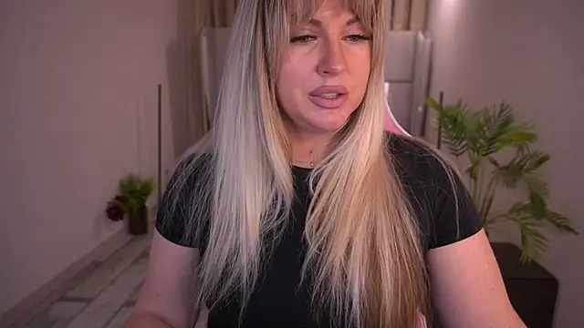 KiraCandyS online show from January 26, 8:45 pm