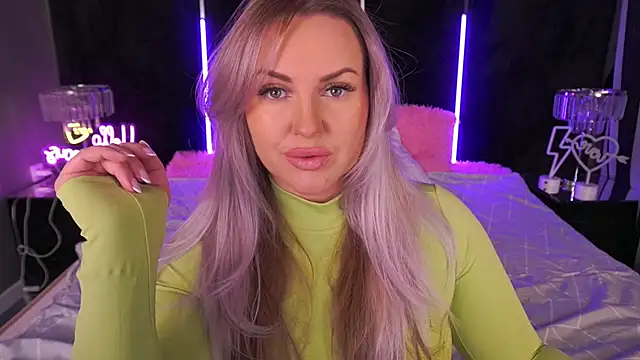 KiraCandyS online show from October 5, 9:34 pm