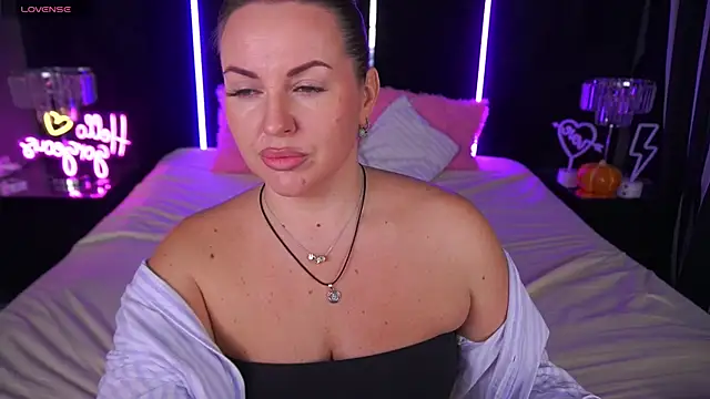 KiraCandyS online show from November 21, 9:57 pm