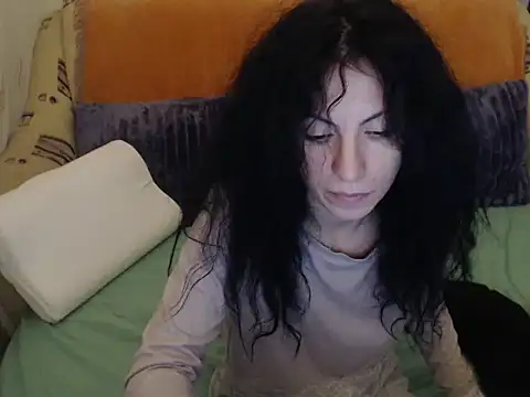 Emmatoo online show from December 4, 2:15 pm