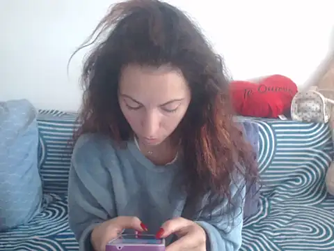 Snapshot of Emmatoo chatting on April 28, 11:15 am Emmatoo online show from April 28, 11:15 am