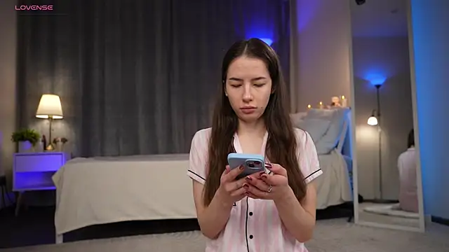 Snapshot of Amely_Young chatting on November 17, 2:17 am Amely Young online show from November 17, 2:17 am